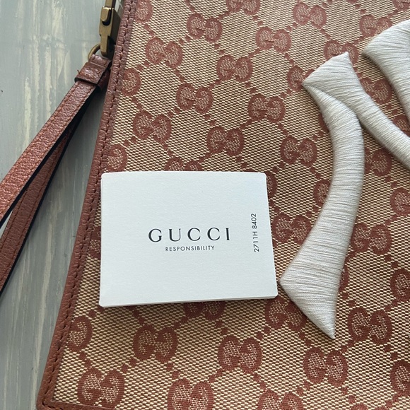 Gucci NY Yankees MLB Brown Wristlet Clutch - Picture 5 of 9